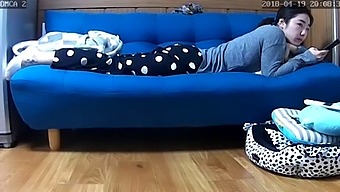 Korean Webcam Model Surprises Viewers With Wild Masturbation Session
