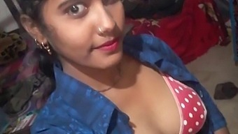 Desi Village Beauty'S Revealing Dress Change And Panty Show